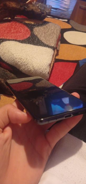 Ambele la schimb pe alt telefon perfect funcționale chiar și așa !!!