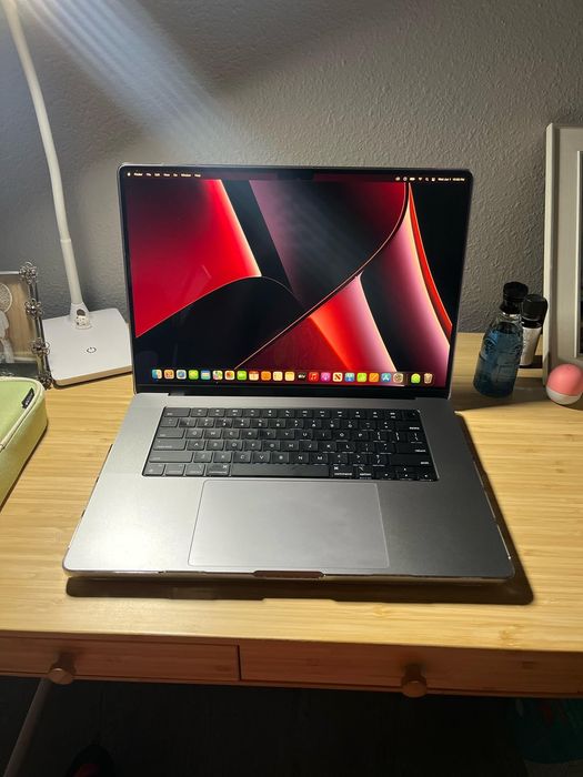 СРОЧНО, MacBook Pro M1