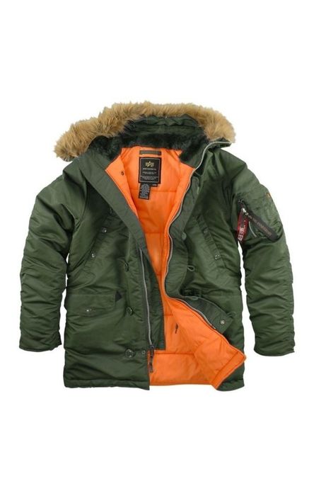 Продаю куртку Аляска, производство Турция, 50 размер, новая. Недорого