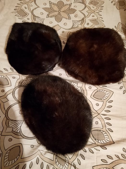 Продам Норковые шапки