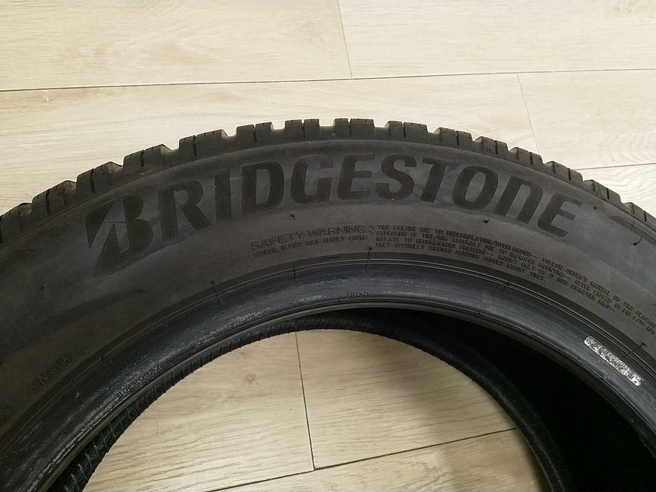 Bridgestone Blizzak LM005, 235/55/R17, 4бр. зимни гуми