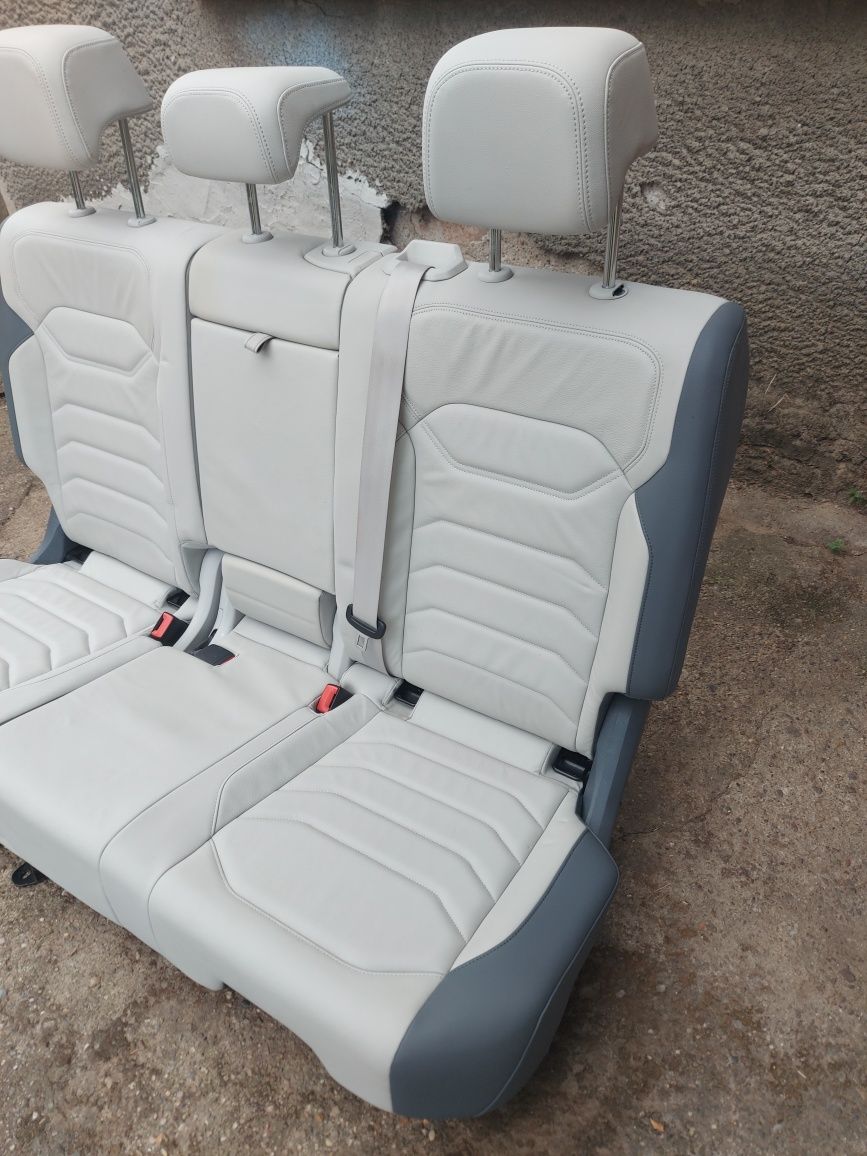 Комплект кожен салон Volkswagen Touareg mk3 (CR) 2018-2023г.