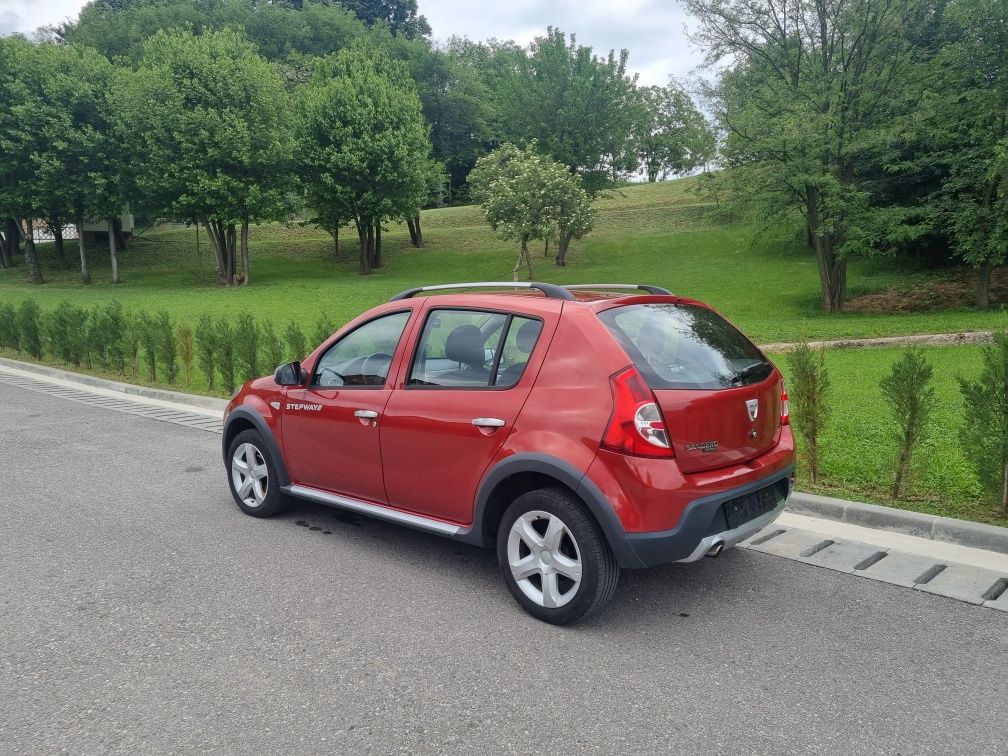 Dacia Sandero Stepway 1,6 benzina 2010