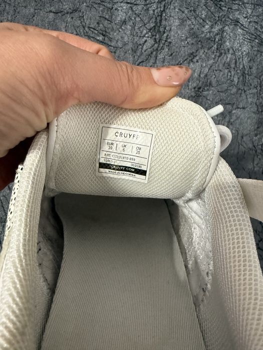 Дамски обувки CRUYFF.