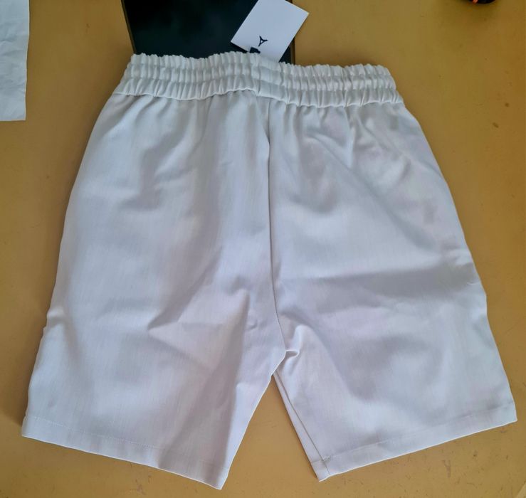 Pantaloni scurti Maniere Devoir