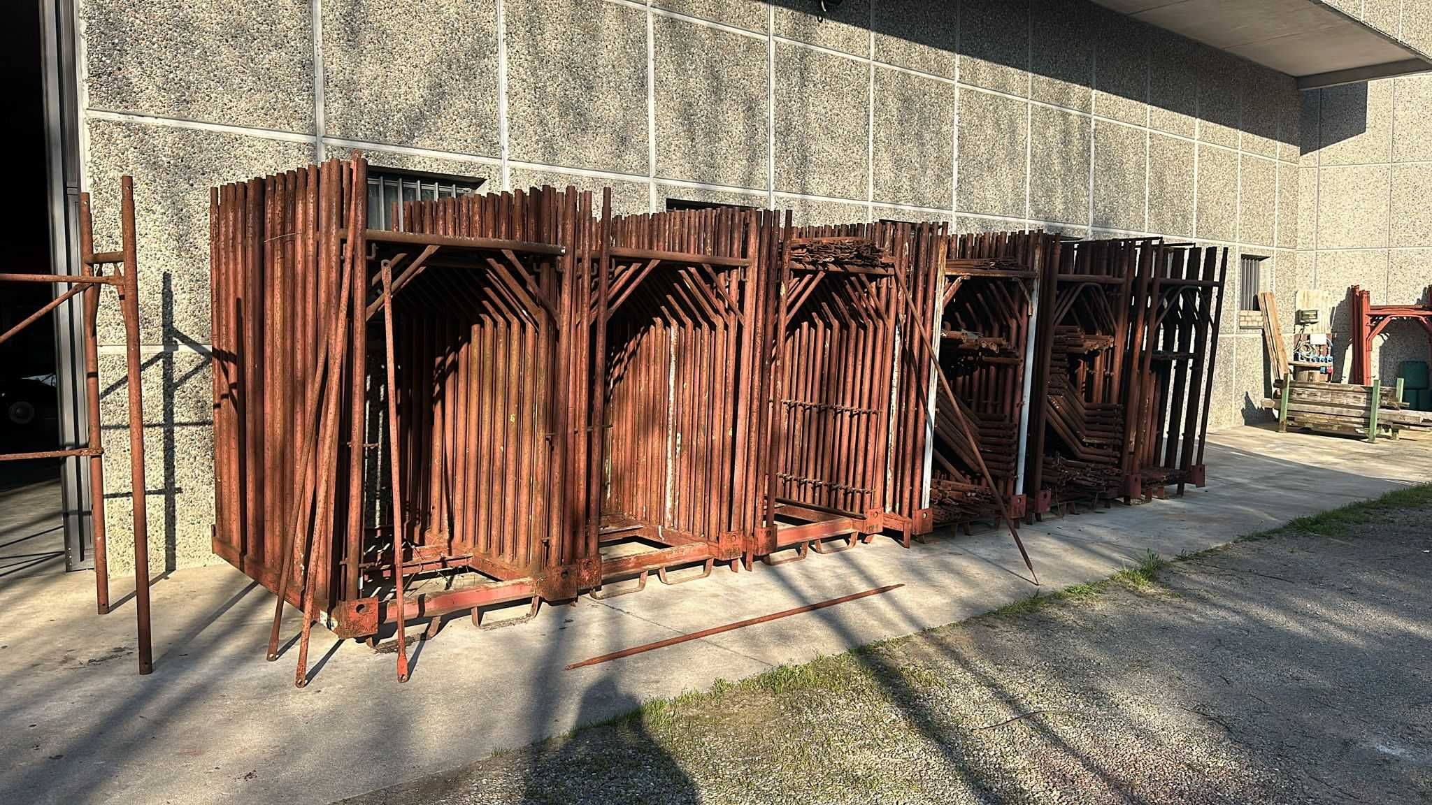 Schela constructii metalica uzata 460lei/tronson complet