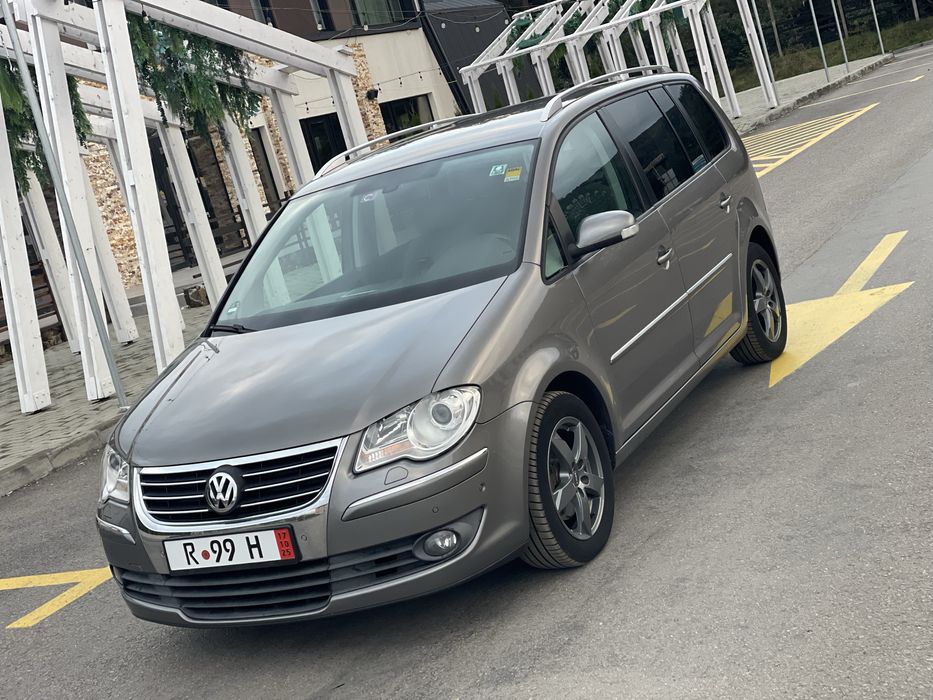 VW Touran .An fab 2010 , 1.9 TDI , TOP !!!