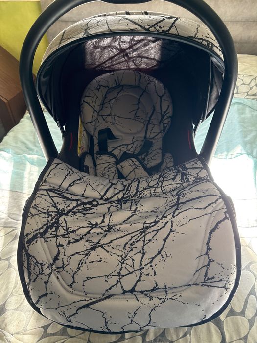 Бебешки кош на Lorelli, запазен и почти не употребен. От 0 до 7м.