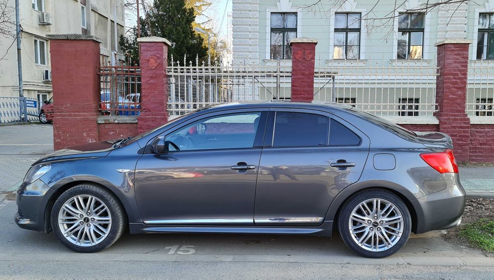 Vând Suzuki Kisashi 2011, MT, Motor 2,4 L, benzină, 178 CP
