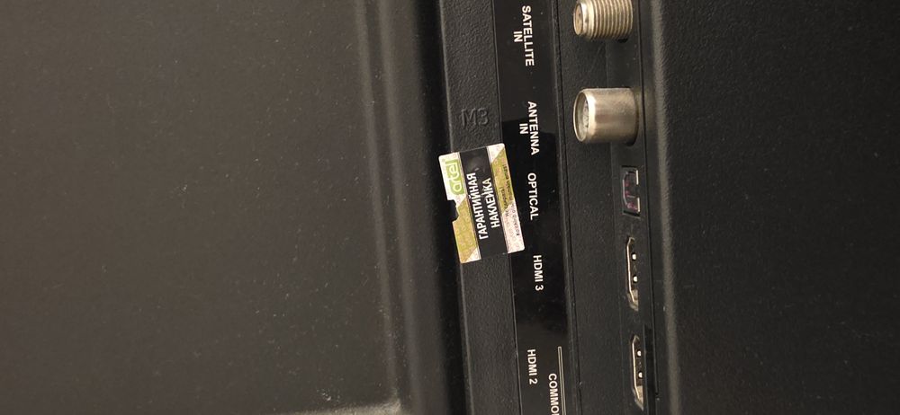 Продаётся Smart телевизор Артель 50 диагональ