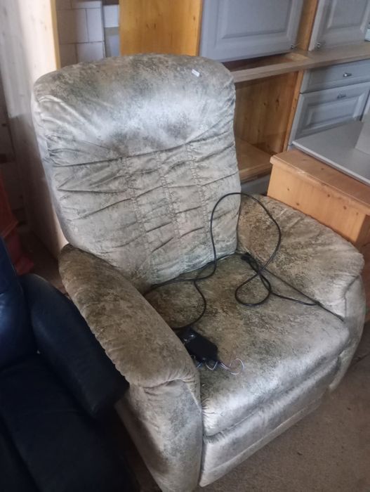 Vand fotoliu cu telecomanda