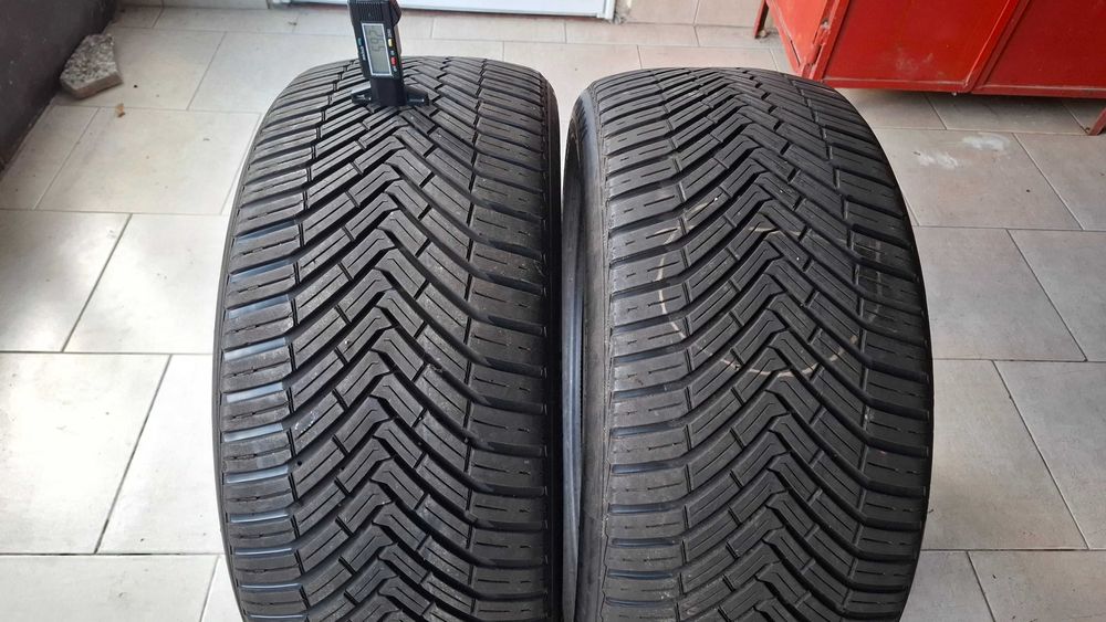 Всесезонни гуми Continental 245/40/18 2бр.