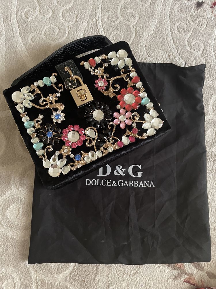 Продам сумочка /клач от Dolce gabana