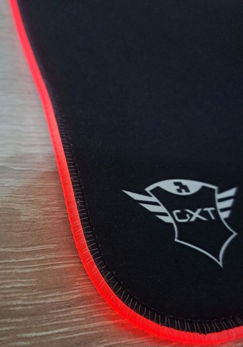 Mousepad Trust GXT 765 Glide RGB