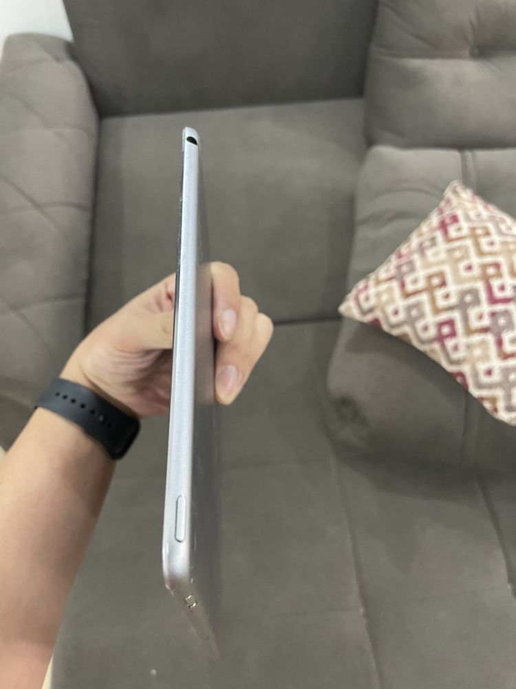iPad Air 2 64GB A1566 9.7"