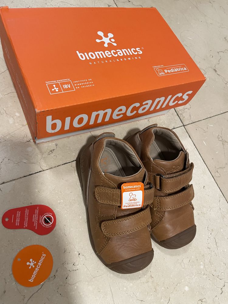 Pantofi Biomecanics 23