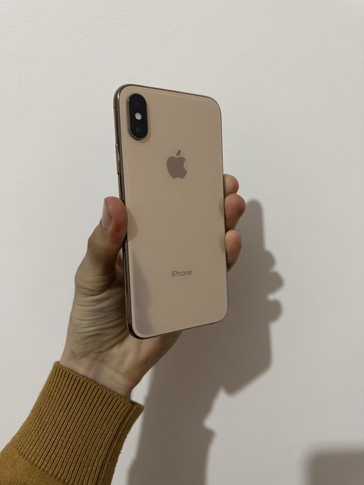 Iphone Xs gold rangi