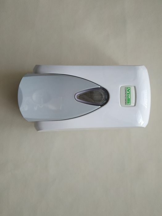 Oglinda lavoar baie 50x60, rezervor săpun 1 l, suporturi baie 4 piese