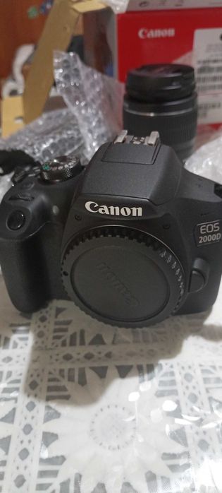 Фотоапарат Канон  с чантичка на 30 кадъра