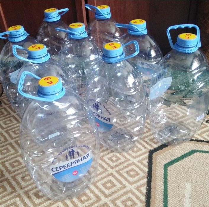 Продам бутылки 5 литровые