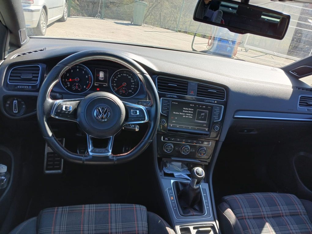 Vand golf 7 gti 2016 .