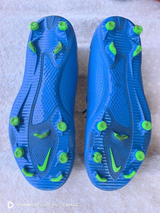 Детски бутонки nike номер 36 стелка 23см