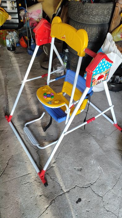 Детская качелька