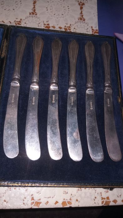 Vand set 6 cutite vechi din argint