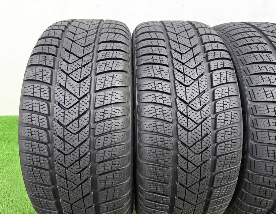 4бр. 225/40/18 PIRELLI Winter Sotozero 3- зимни
