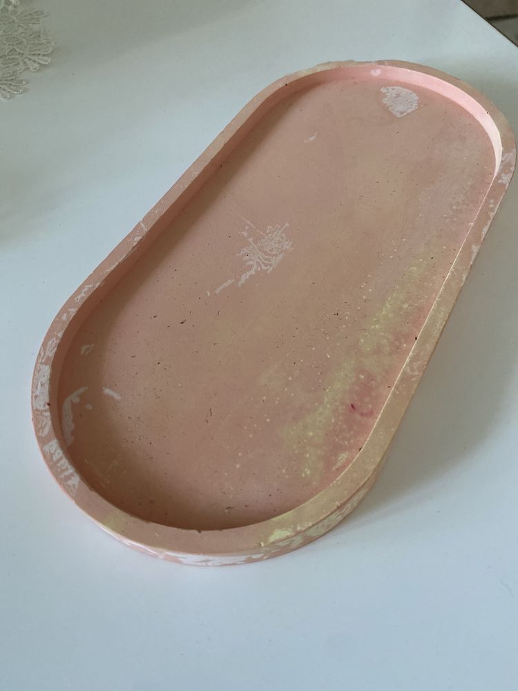 Продам изделие из глины можно как подставку