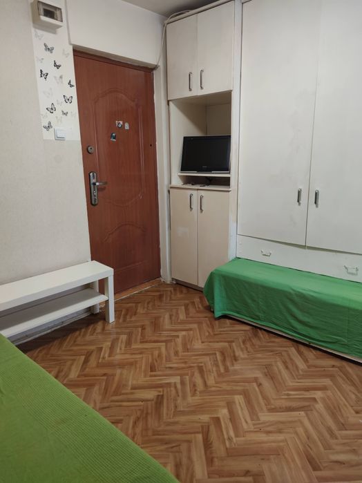 Închiriez garsonieră 180 euro