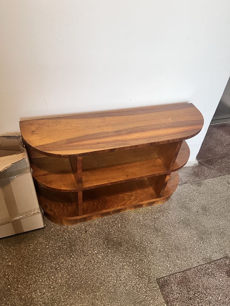Mobiliera Pe Stil Vechi