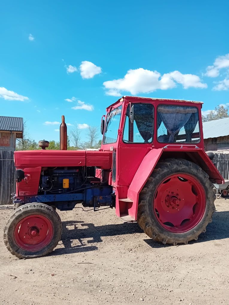 Tractor u 650 de vanzare