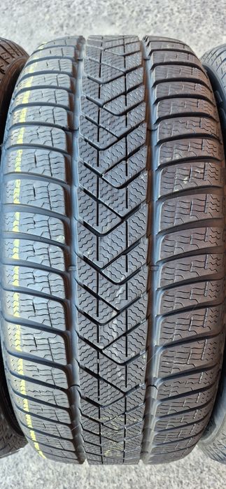 4 anvelope iarna runflat ca si noi Pirelli 245/45/18,dot 2022.Pret/buc