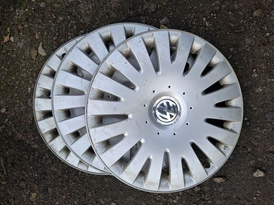 Vand 4 roti +capace R 16 vw passat b6 anvelope 205 55 16 iarna