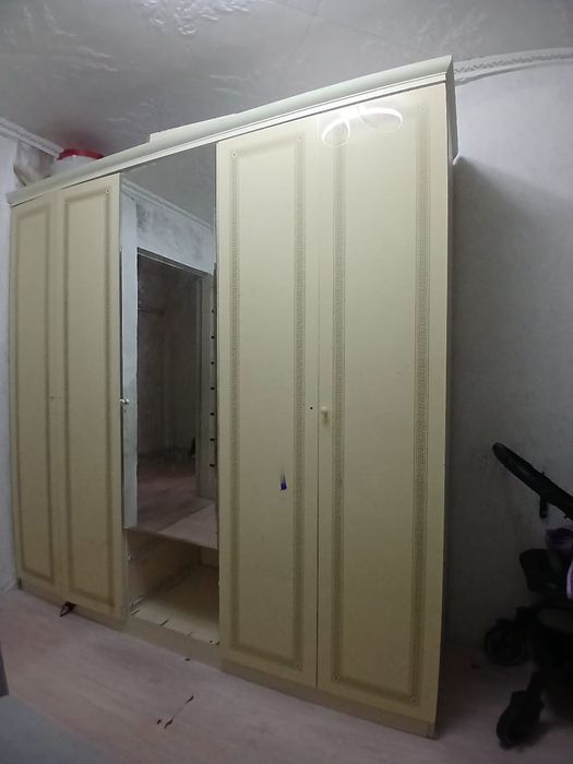 Продам   шифонер