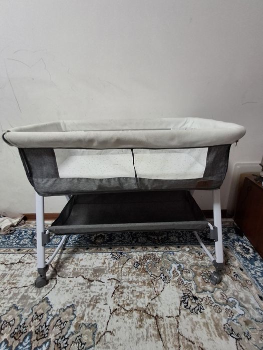 Манеж  детский..