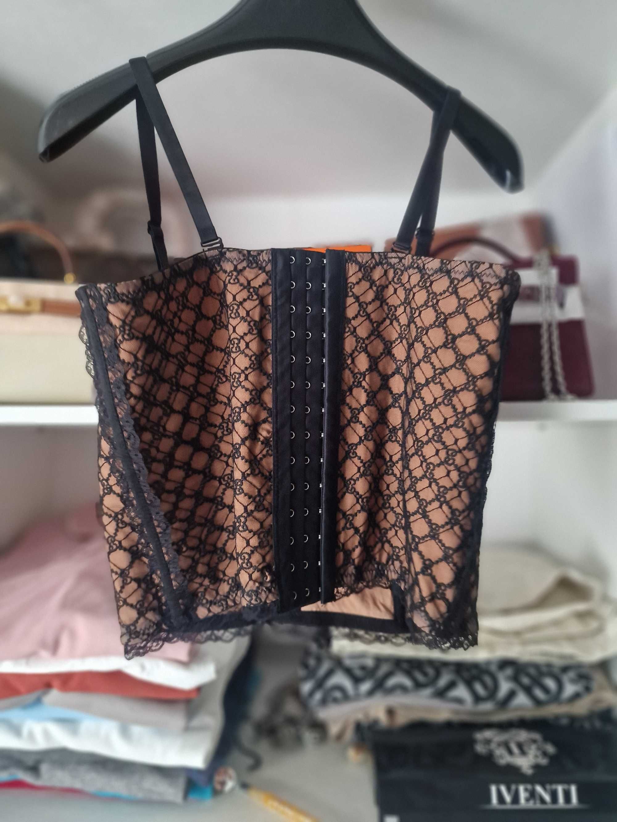 Корсет и пола Gucci