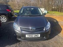 Предна броня за Toyota Auris 1.6 Valvematic  (2009-2012 г.)