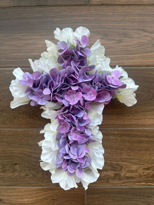 Coronita model cruce cimitir