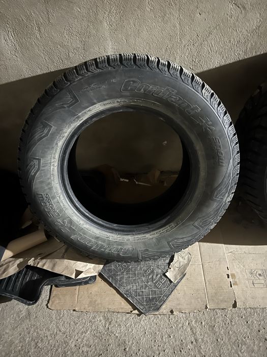 Продам комплект шин Кордиант