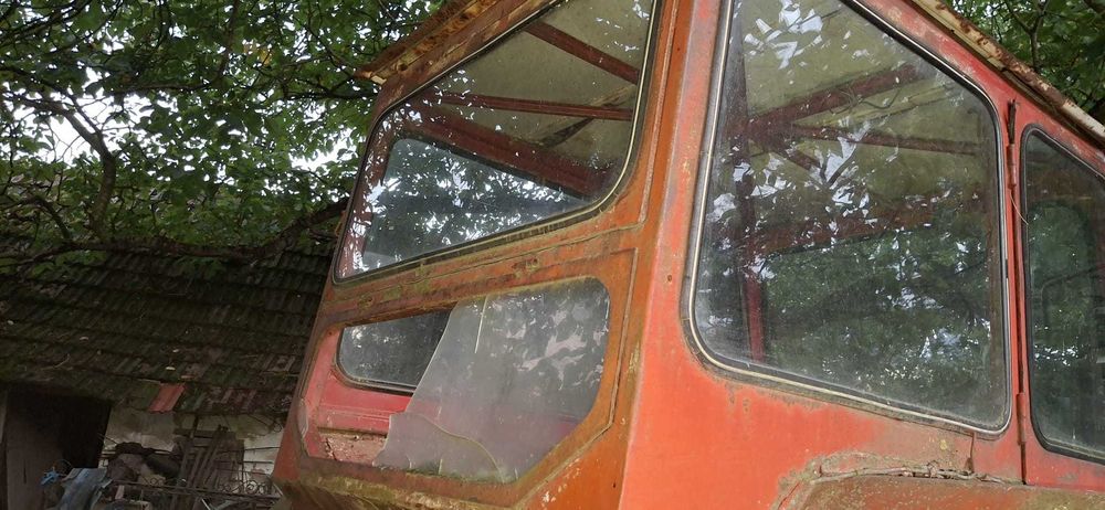 De vânzare, Tractor u650, remorcă, plug, disc agricol și  grapă