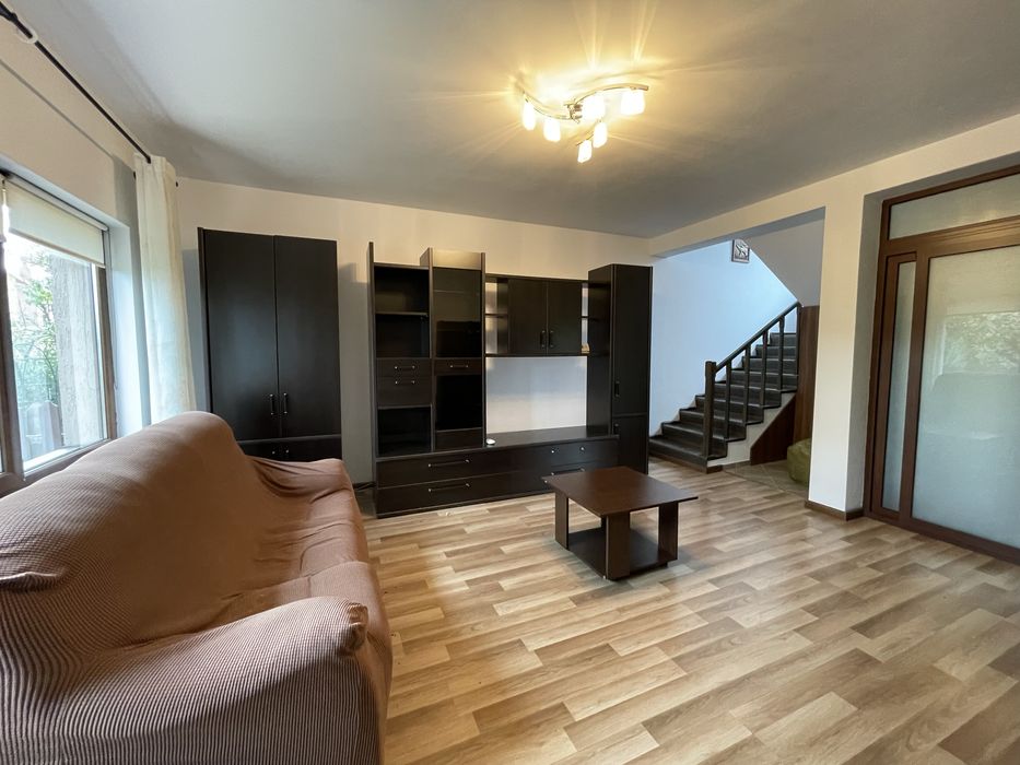 Casa de Tip duplex + Teren 200 mp in zona Cug-EXPO MOBILA !