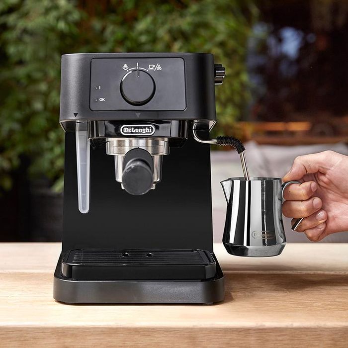 Mega aksiya DeLonghi  professional kofe qaynatgichi