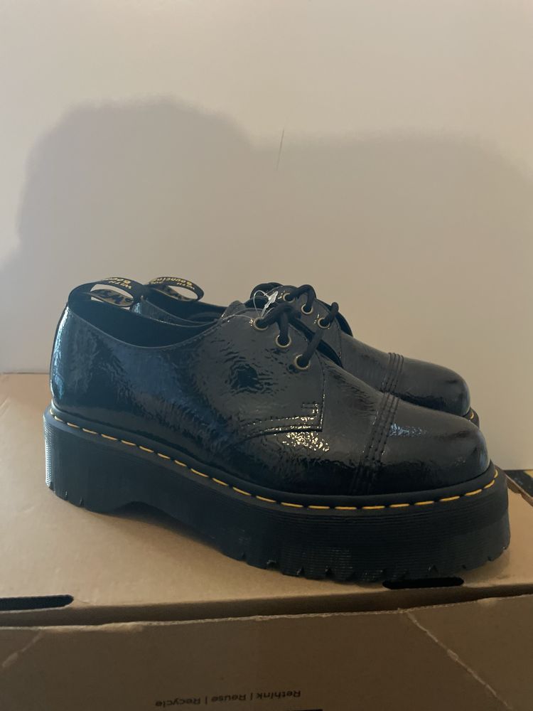 Уникални обувки лоуфър Dr. Martens 2бр. 38 и 42 номер