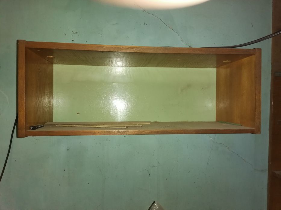 Книжные полки шкаф