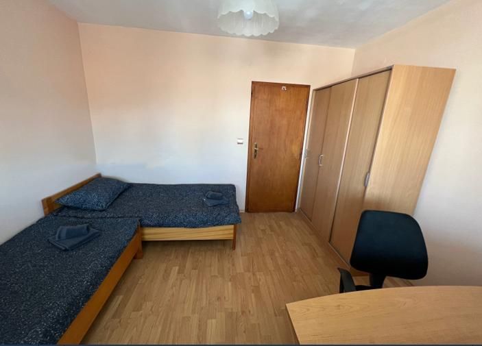 Дава се под наем Тристаен апартамент в София, Център - 89 кв.м за 1200 € - Снимка #6