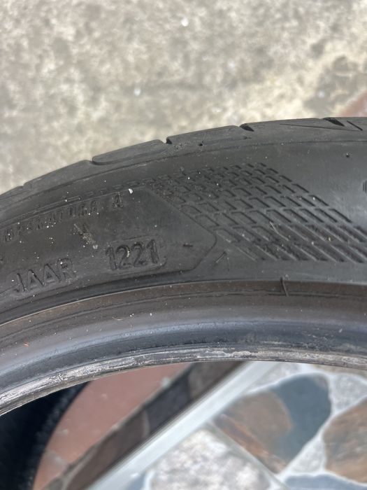 Vand 2 anvelope 225/45/19 goodyear profil 6+