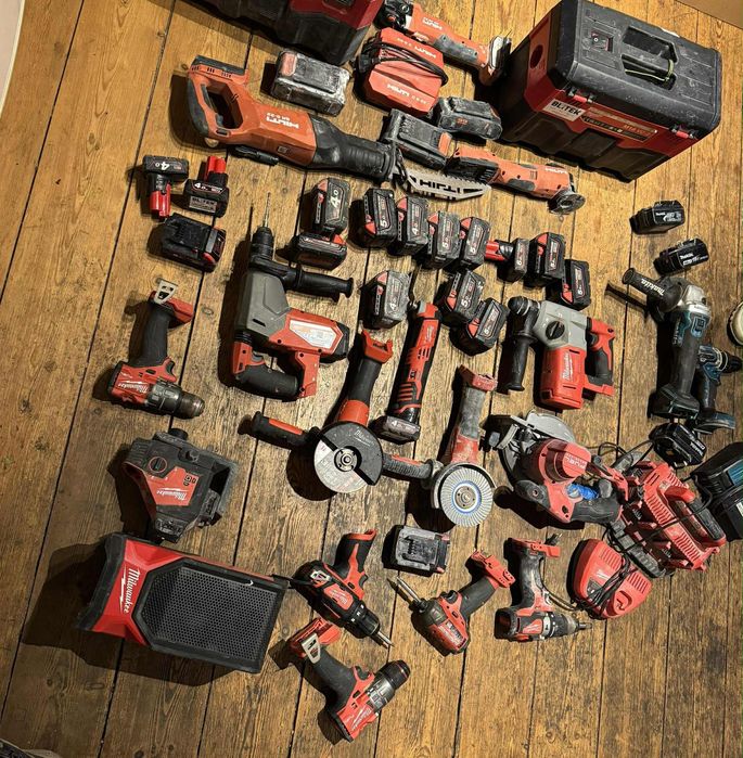 Scule Milwaukee M 18