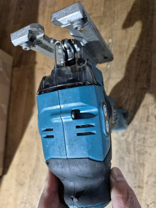 Soricel pendular MAKITA DJV 181 18v